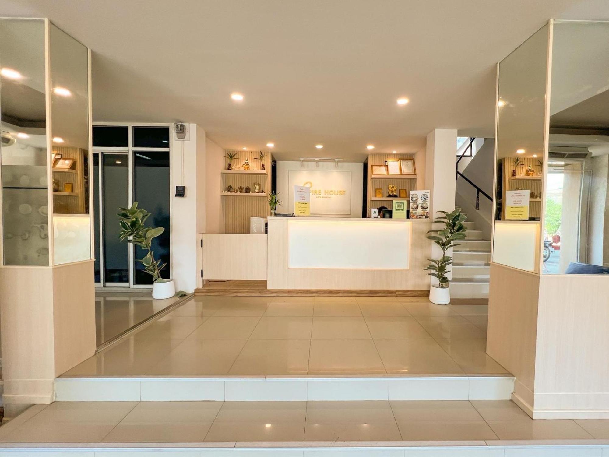 Inspire House Hotel Chiang Mai Ngoại thất bức ảnh